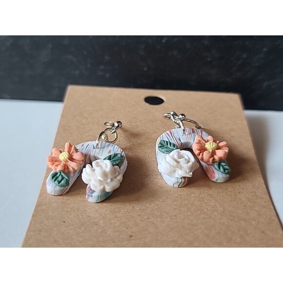 Polymer Clay Floral Dangling Earrings New - Picture 6 of 10